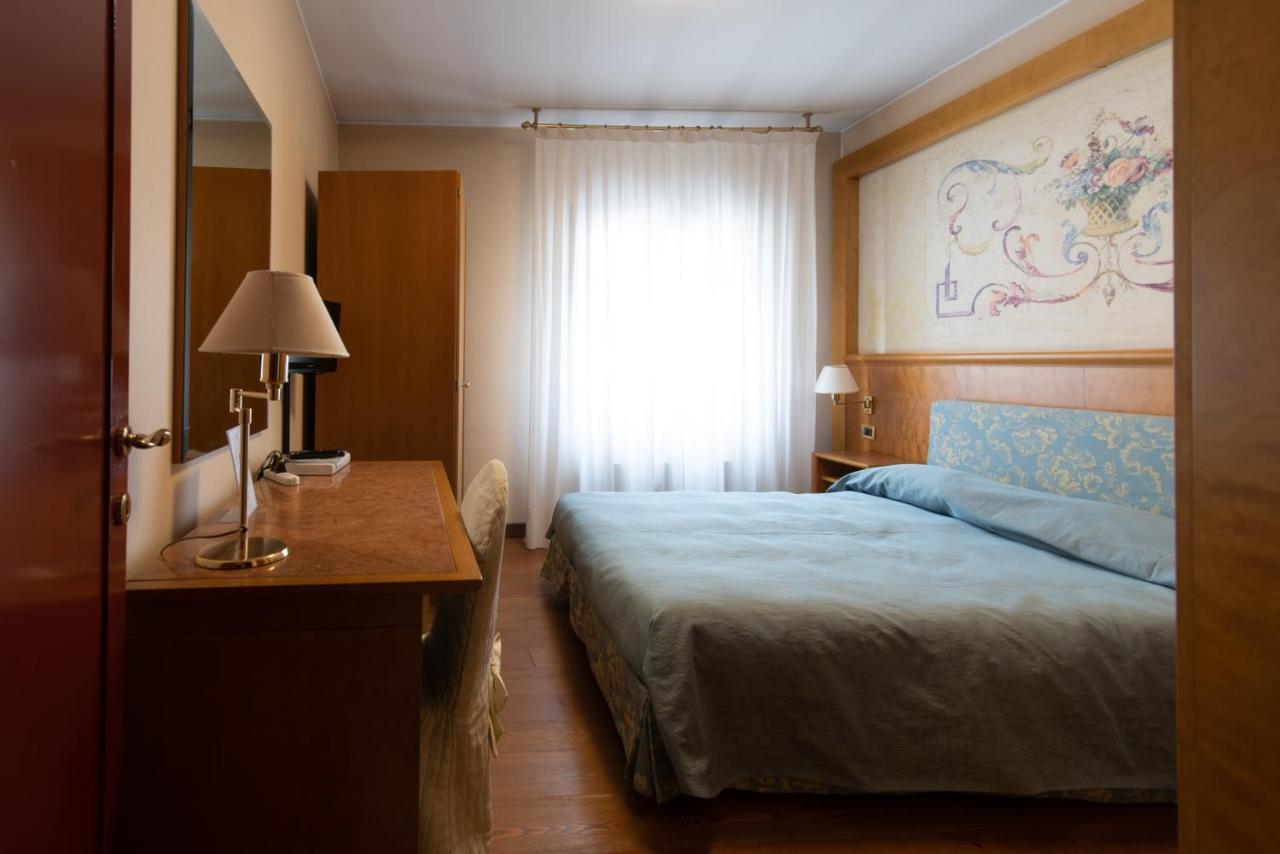 Residence La Fenice Padova Exterior photo
